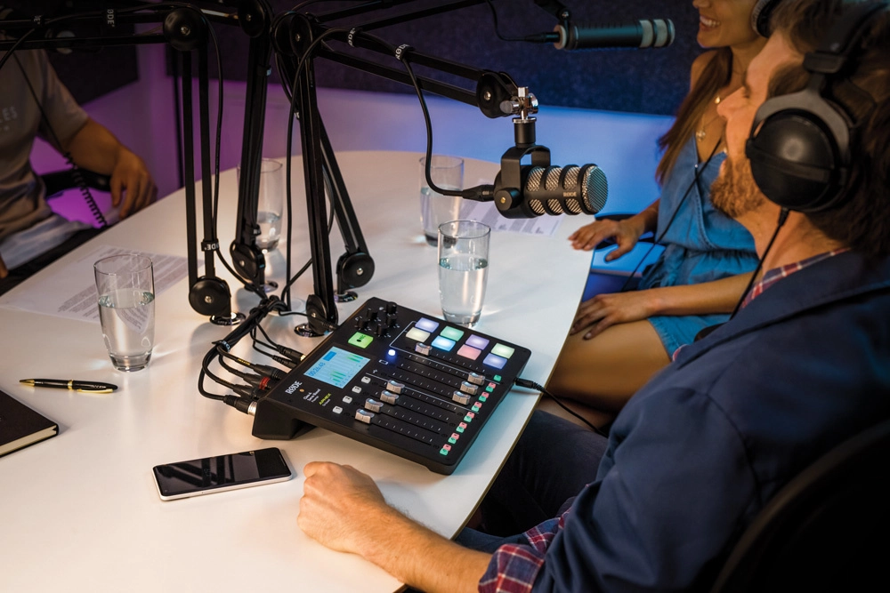 Ketahui Sejarah Perkembangan Podcast dan Berbagai Aplikasi Podcast Terbaik